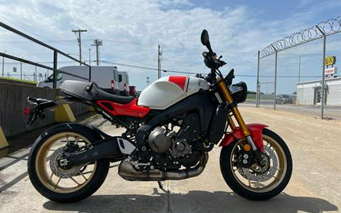 2025 Yamaha XSR900