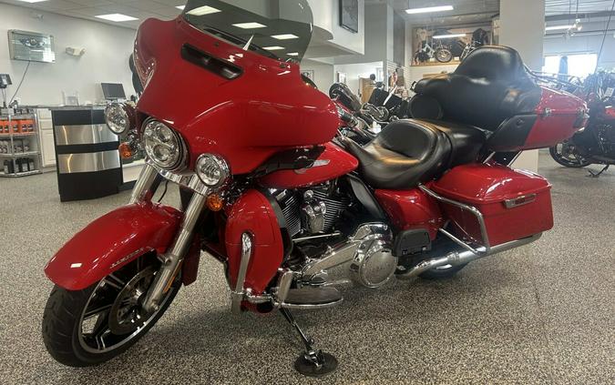 2023 Harley-Davidson® FLHTK Ultra Limited