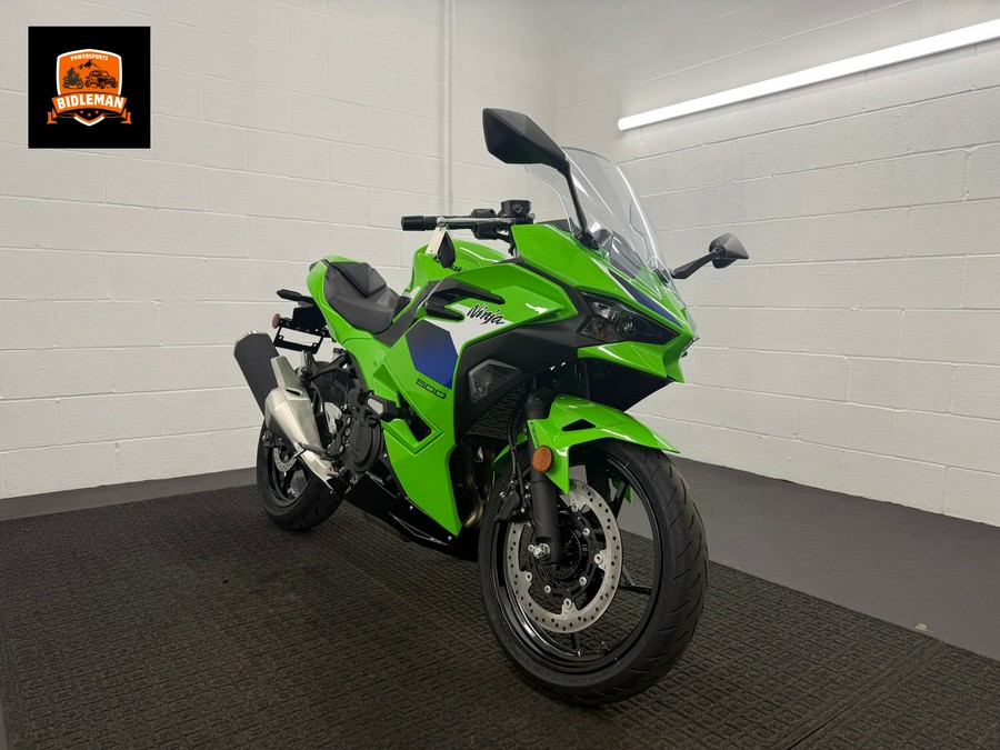 2026 Kawasaki Ninja® 500 SE ABS
