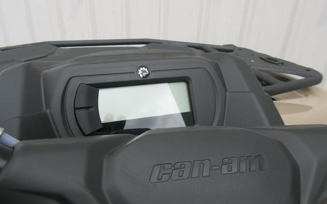 2027 CAN-AM OUTLANDER PRO XT HD7