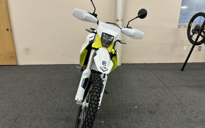 2027 Husqvarna Enduro 701
