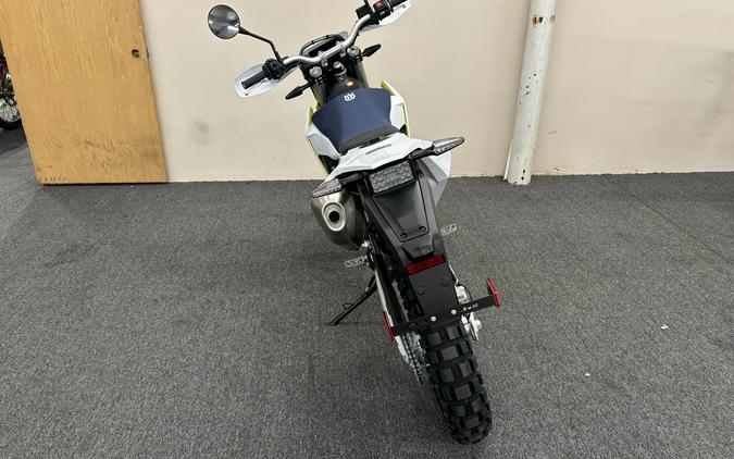 2027 Husqvarna Enduro 701