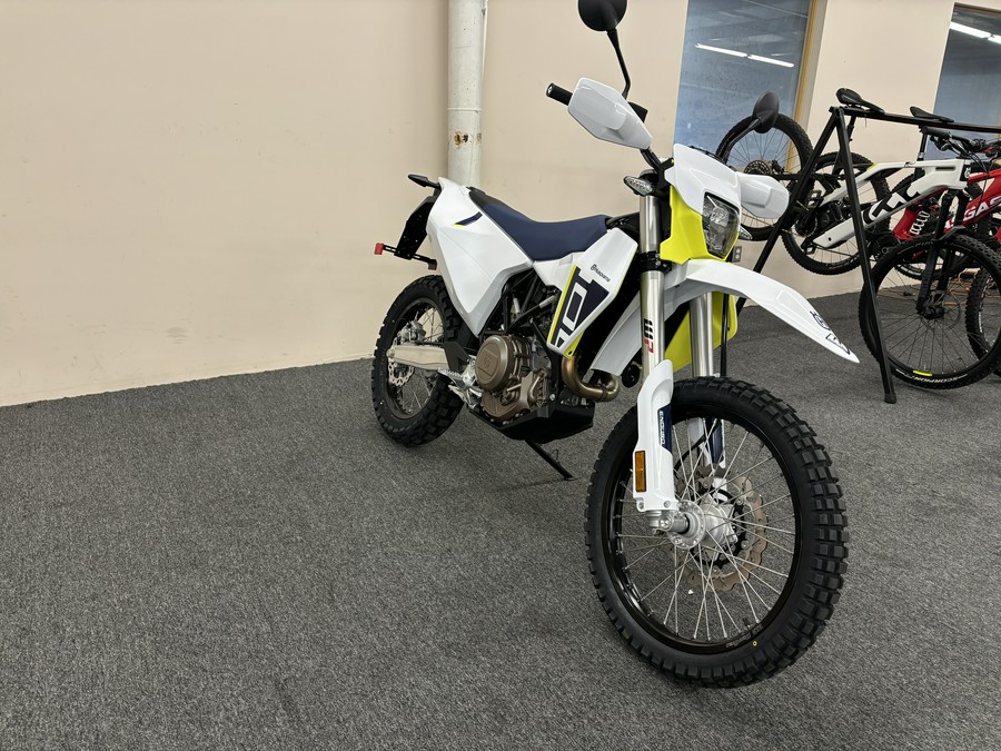 2027 Husqvarna Enduro 701