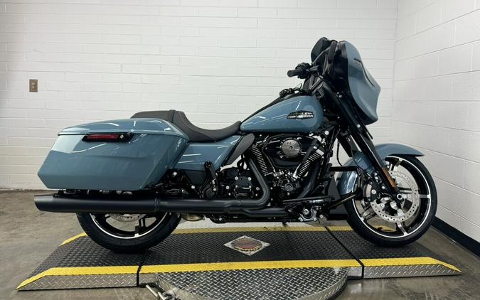 2024 Harley-Davidson Street Glide® SHARKSKIN BLUE