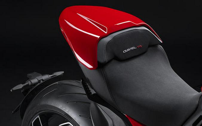 2024 Ducati Diavel V4 Red