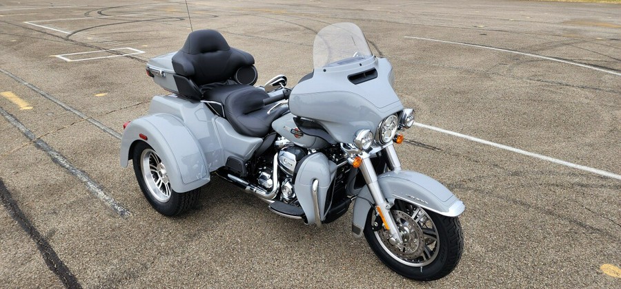 2024 Harley-Davidson® Tri Glide® Ultra FLHTCUTG