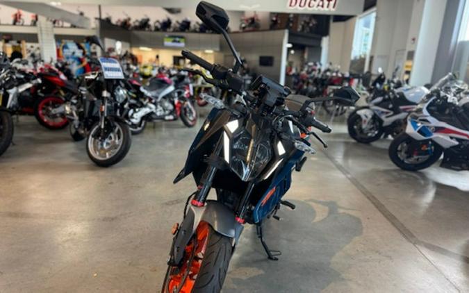 2024 KTM Duke 390