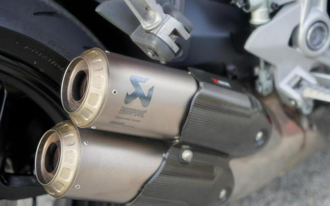 2021 Ducati SuperSport 950 S Ducati Red fairing