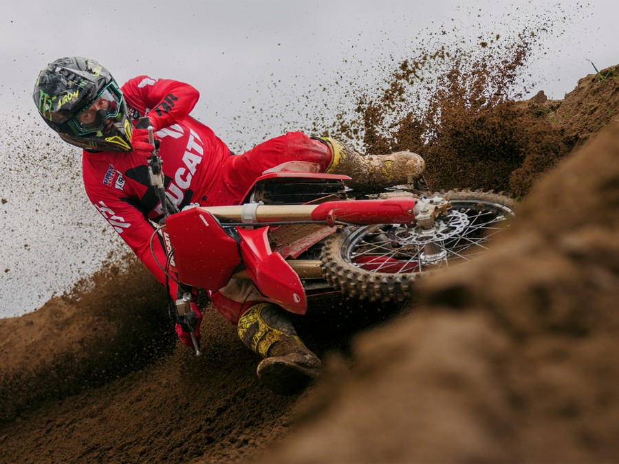 2026 Ducati Desmo450 MX