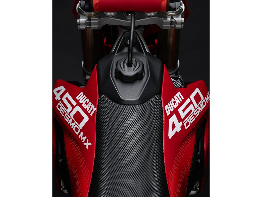 2026 Ducati Desmo450 MX
