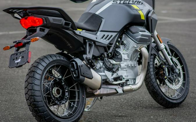 2024 Moto Guzzi Stelvio