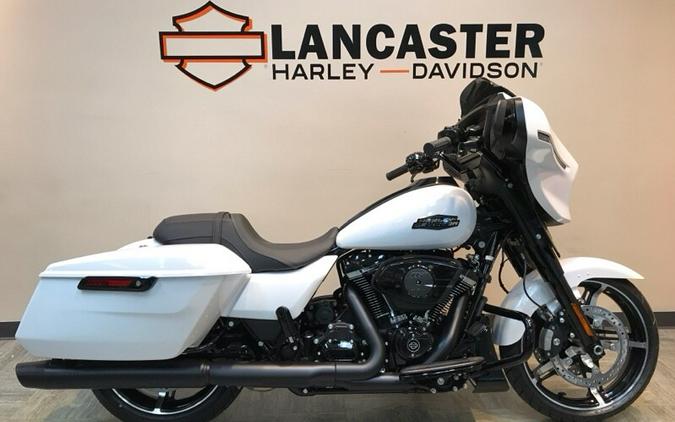 2024 Harley-Davidson® Street Glide® White Onyx Pearl - Black Finish