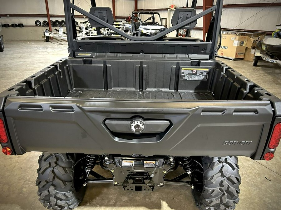 2025 Can-Am™ Defender DPS HD10