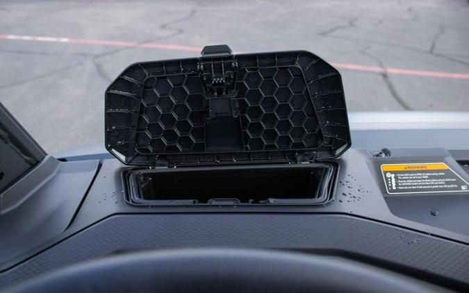 New 2026 CAN-AM DEFENDER MAX XT HD11 WITH 1025 INCH TOUCHSCREEN