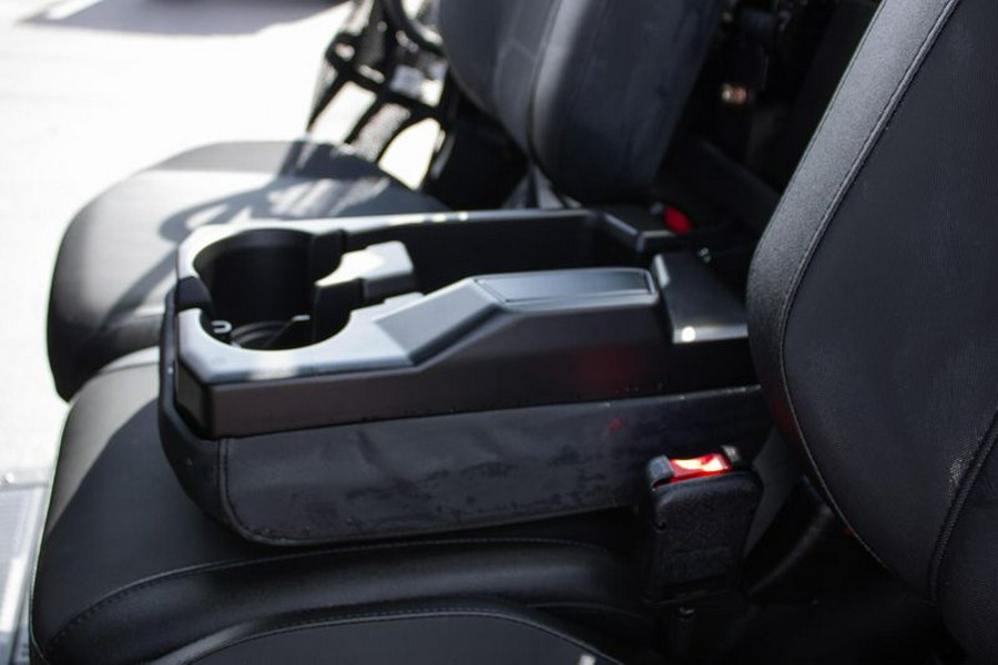 New 2026 CAN-AM DEFENDER MAX XT HD11 WITH 1025 INCH TOUCHSCREEN