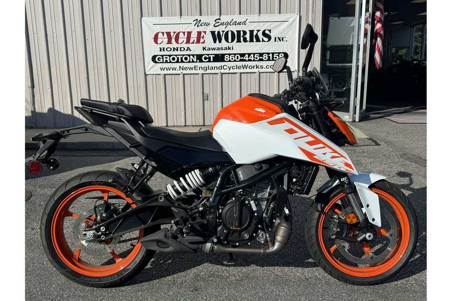 2024 KTM Duke 250