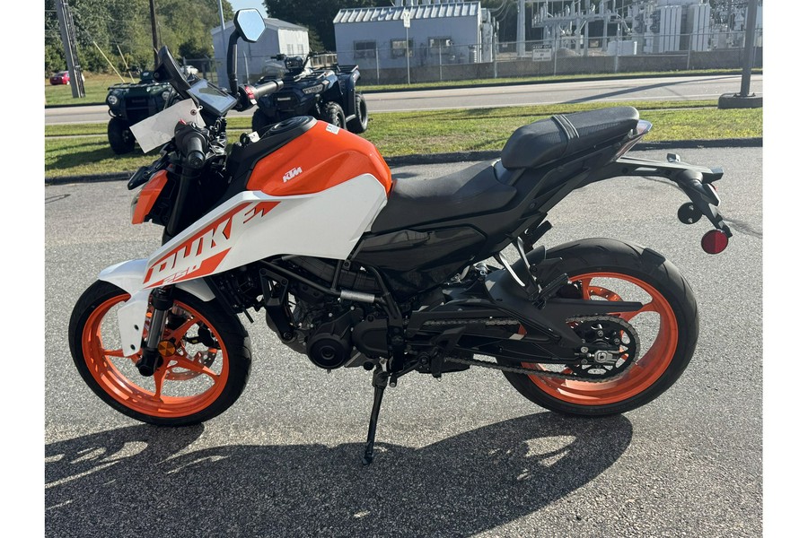 2024 KTM Duke 250