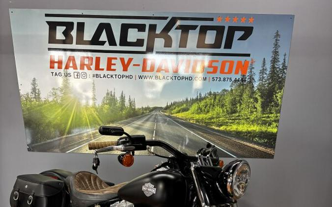 2016 Harley-Davidson® Softail Slim® BLACK DENIM