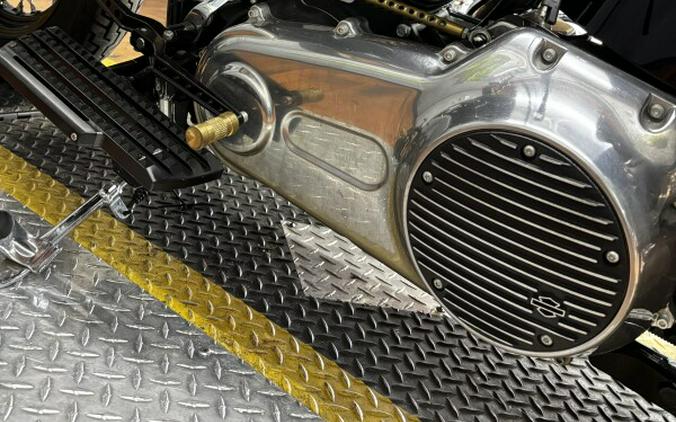 2016 Harley-Davidson® Softail Slim® BLACK DENIM