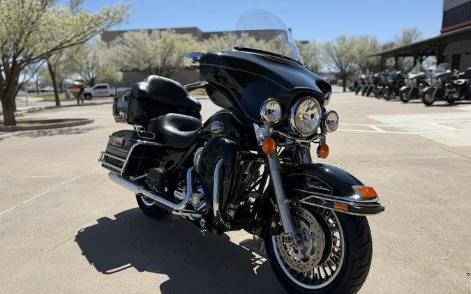 2009 Harley-Davidson® Electra Glide® Ultra Classic® Vivid Black