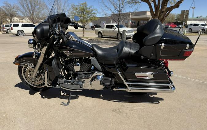 2009 Harley-Davidson® Electra Glide® Ultra Classic® Vivid Black