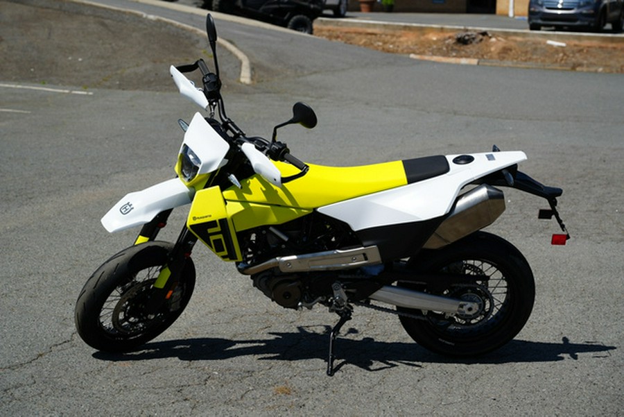 2026 Husqvarna Motorcycles Supermoto 701