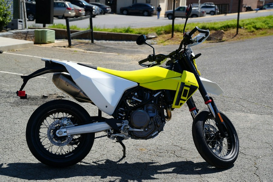2026 Husqvarna Motorcycles Supermoto 701