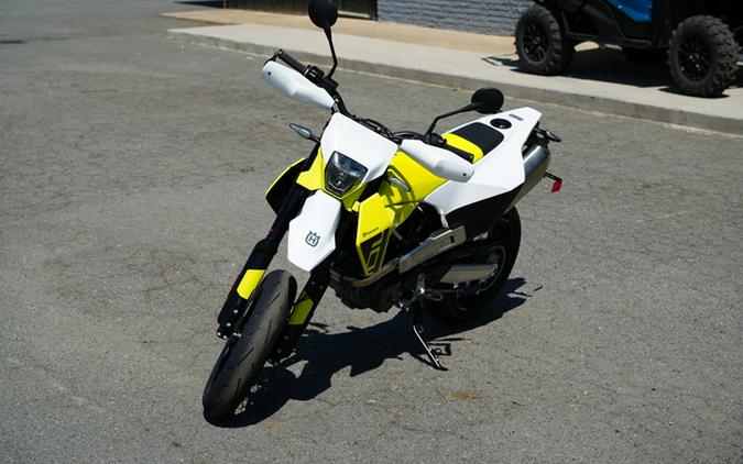 2026 Husqvarna Motorcycles Supermoto 701