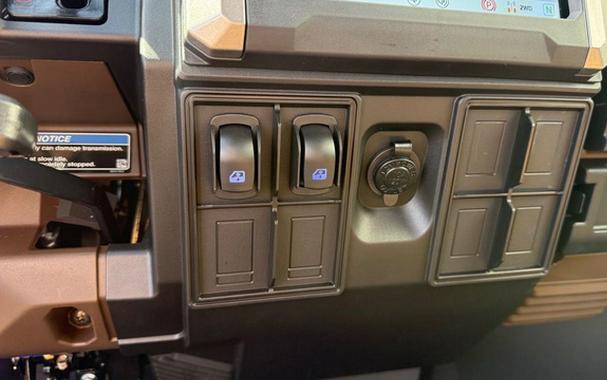 2027 Kawasaki RIDGE Crew Platinum Ranch HVAC