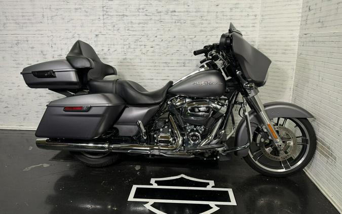 2017 Harley-Davidson Street Glide w/ Chopped Tour Pack and MORE!