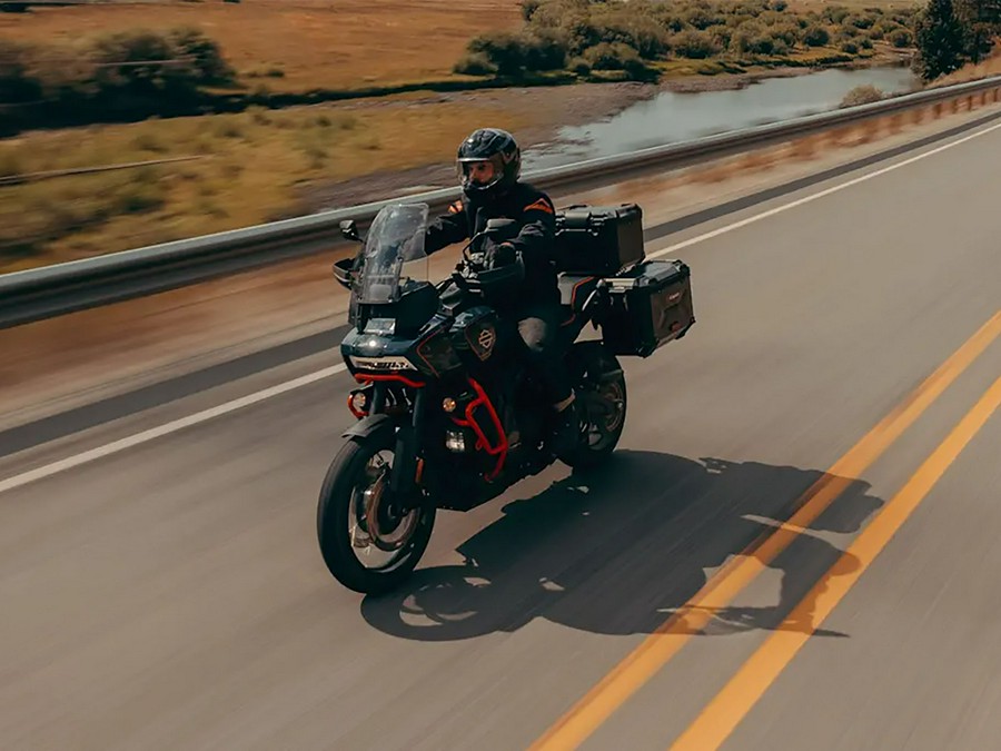 2025 Harley-Davidson CVO™ Pan America®