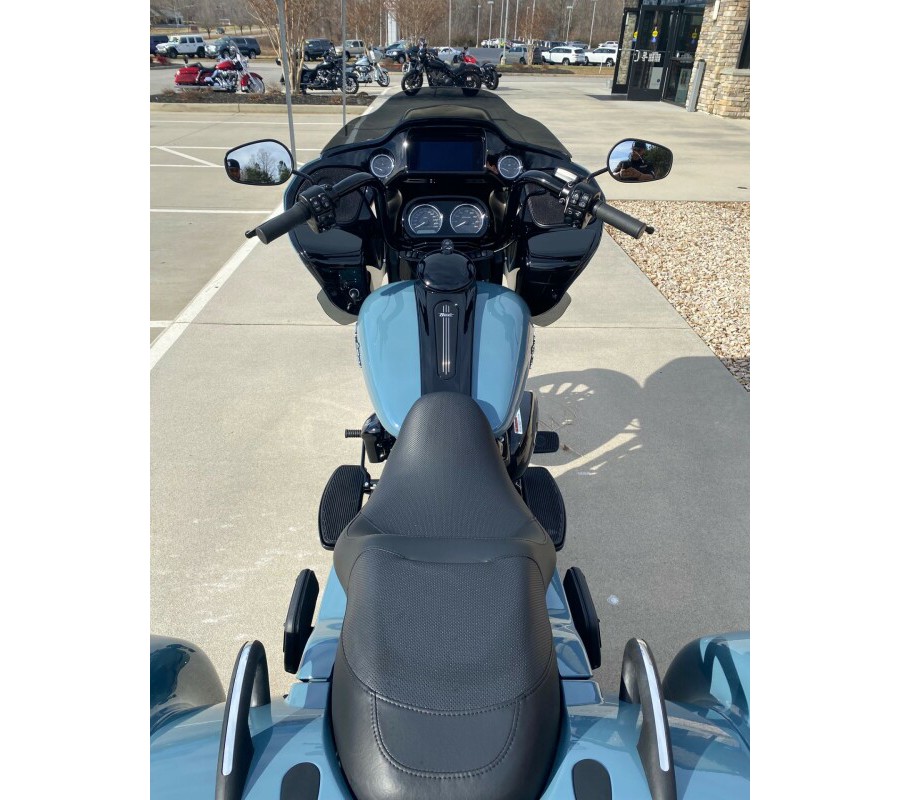 2024 Road Glide 3 Sharkskin Blue