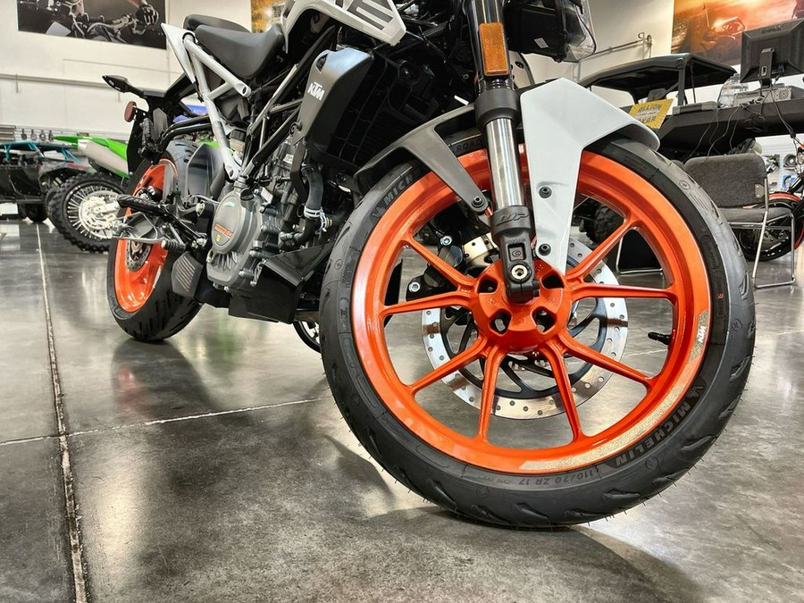 2021 KTM 200 Duke