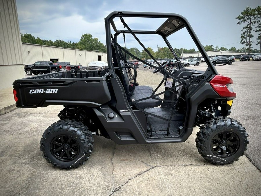 2025 Can-Am™ Defender DPS HD10