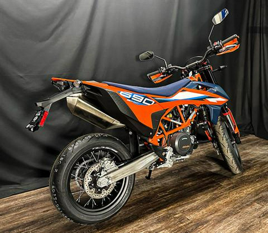 2023 KTM 690 SMC R