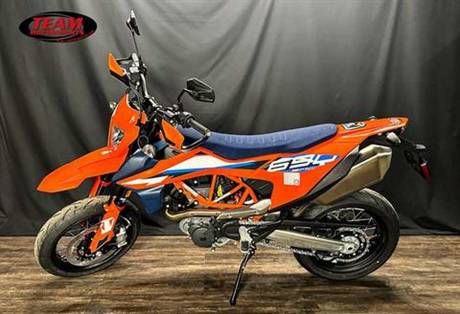 2023 KTM 690 SMC R