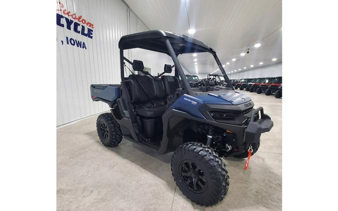 2026 Can-Am Defender MAX XT CAB HD11