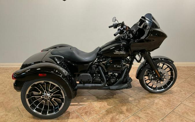 2023 Harley-Davidson Road Glide 3 Vivid Black FLTRT