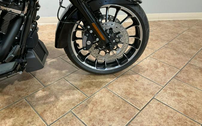 2023 Harley-Davidson Road Glide 3 Vivid Black FLTRT