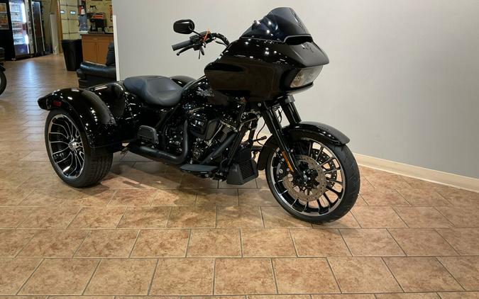 2023 Harley-Davidson Road Glide 3 Vivid Black FLTRT