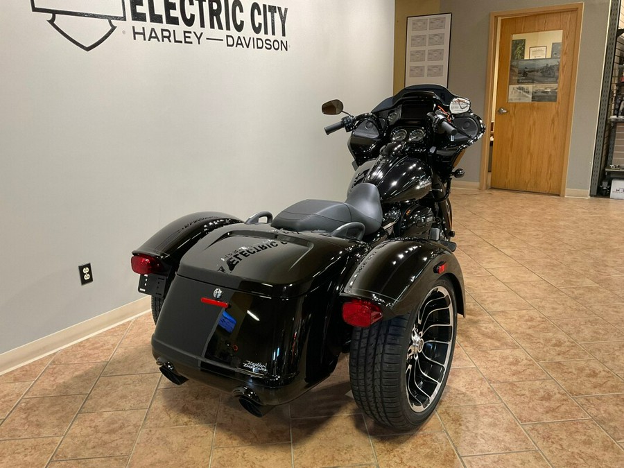 2023 Harley-Davidson Road Glide 3 Vivid Black FLTRT