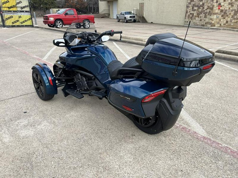 2023 Can-Am® Spyder F3 Limited Dark Wheels