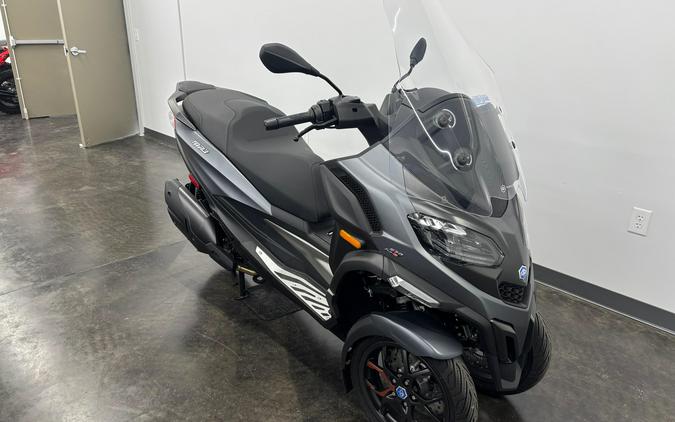 2025 Piaggio MP3 530