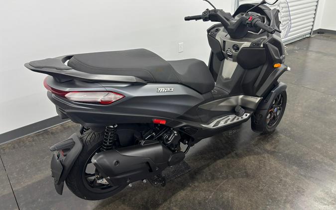 2025 Piaggio MP3 530