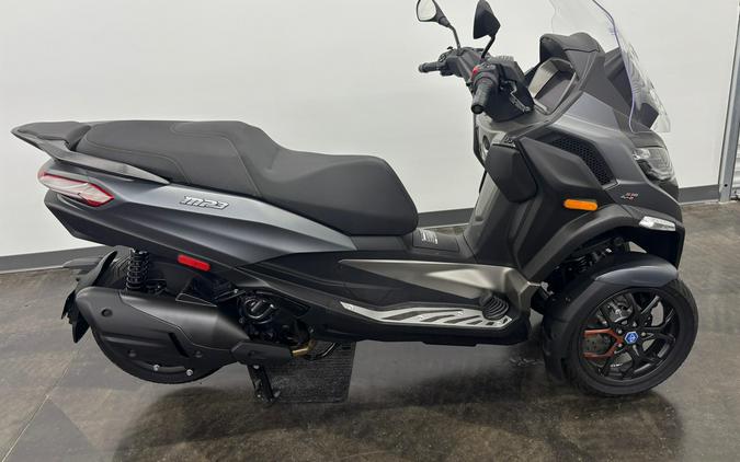 2025 Piaggio MP3 530