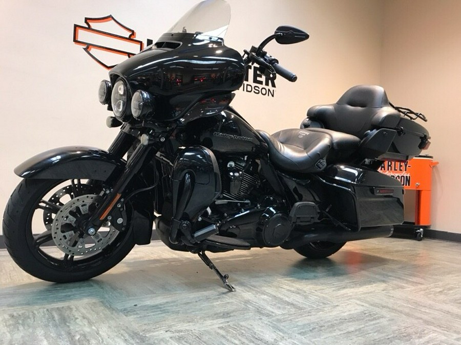 2020 Harley-Davidson® Ultra Limited Vivid Black