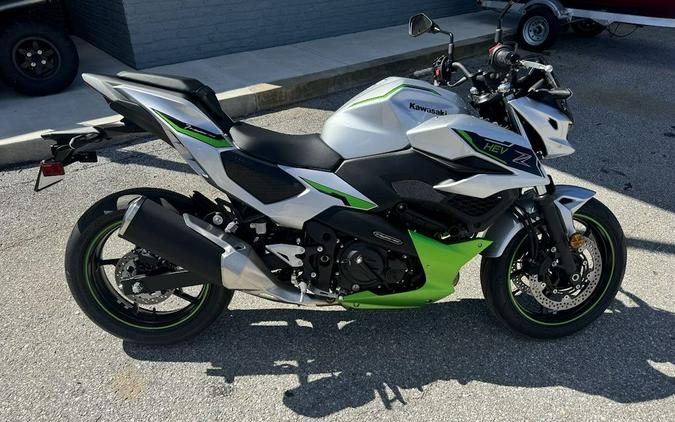 2024 Kawasaki Z7 Hybrid ABS