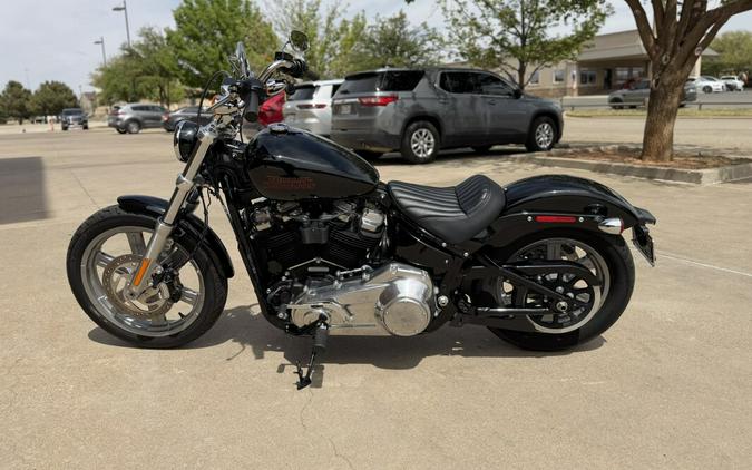 2024 Harley-Davidson® Softail® Standard Vivid Black