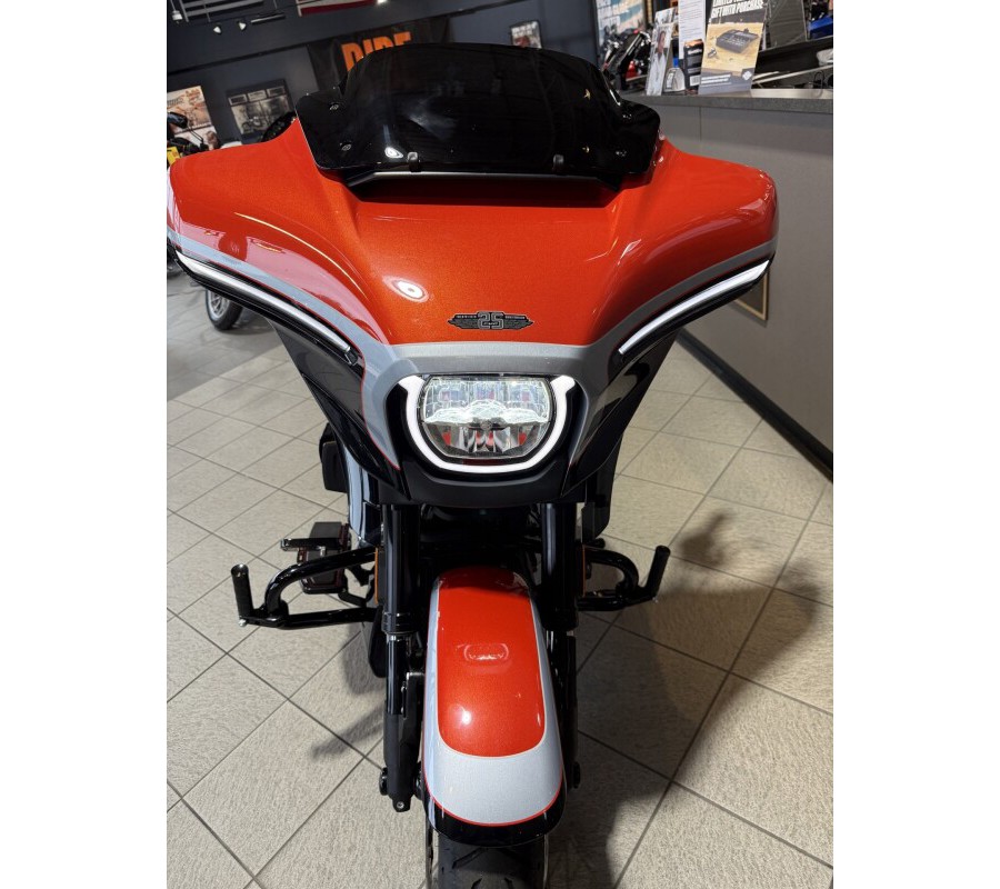 FLHXSE 2024 CVO™ Street Glide®