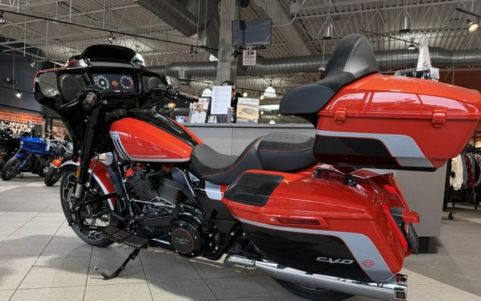 FLHXSE 2024 CVO™ Street Glide®